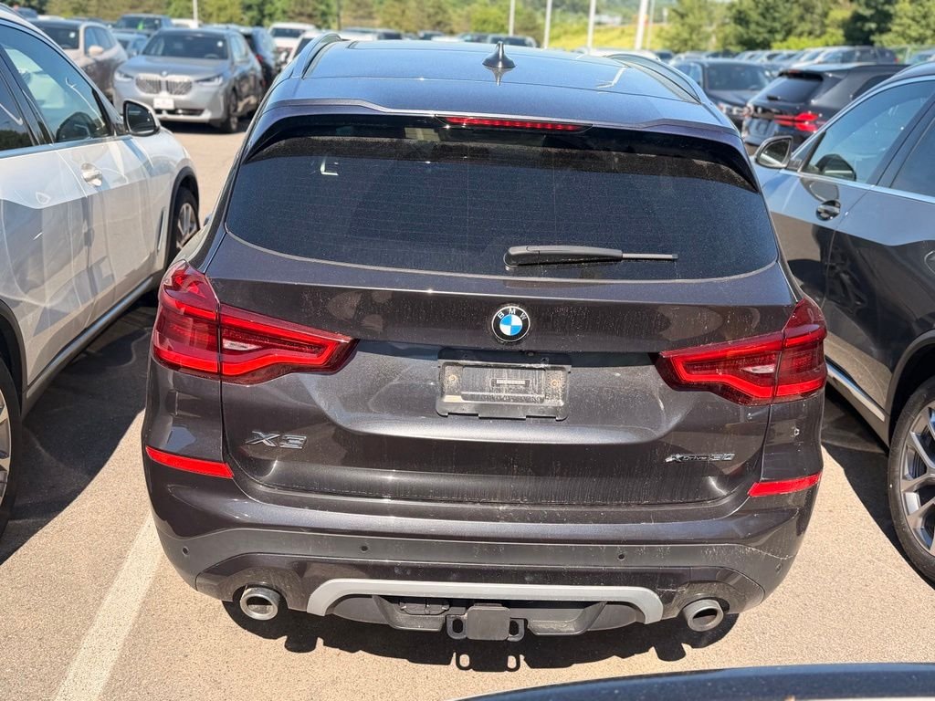 Used 2021 Dark Graphite Metallic BMW xDrive30i image 4