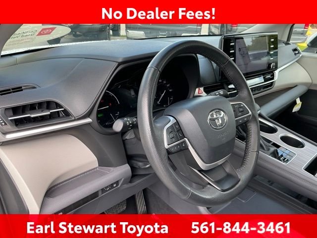 Certified Used 2024 Beige Toyota XLE image 33