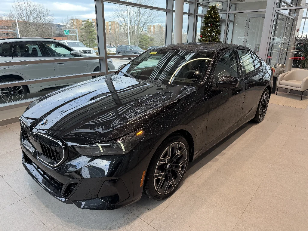 New 2026 Black Sapphire Metallic BMW 530i xDrive image 3