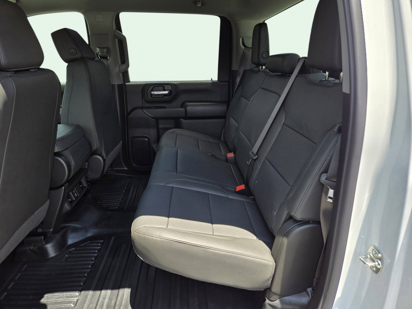 New 2026 Summit White Chevrolet Work Truck image 15