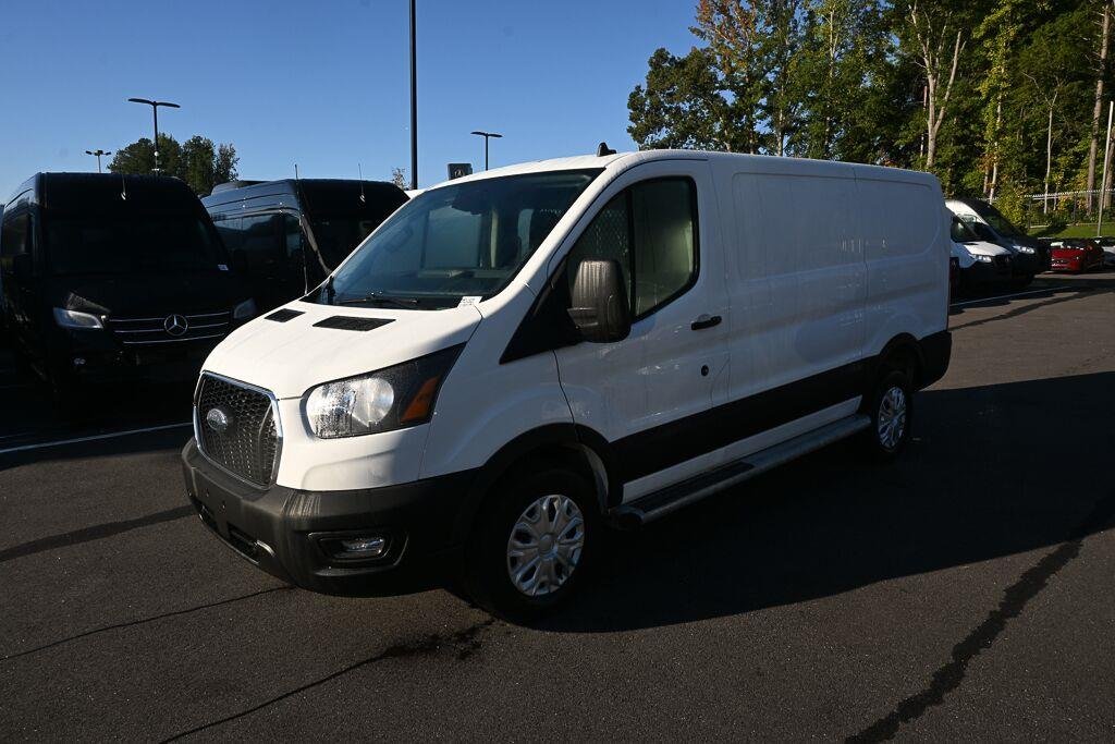 2025 Ford Transit Van Base
