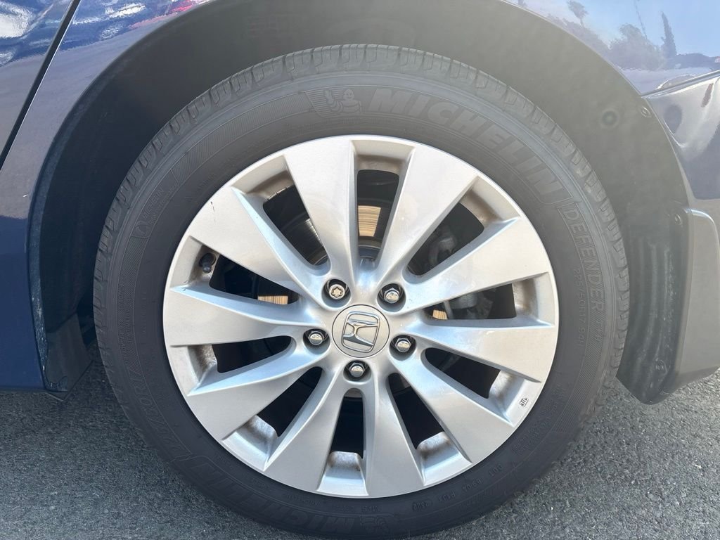 Used 2013  Honda EX-L image 10