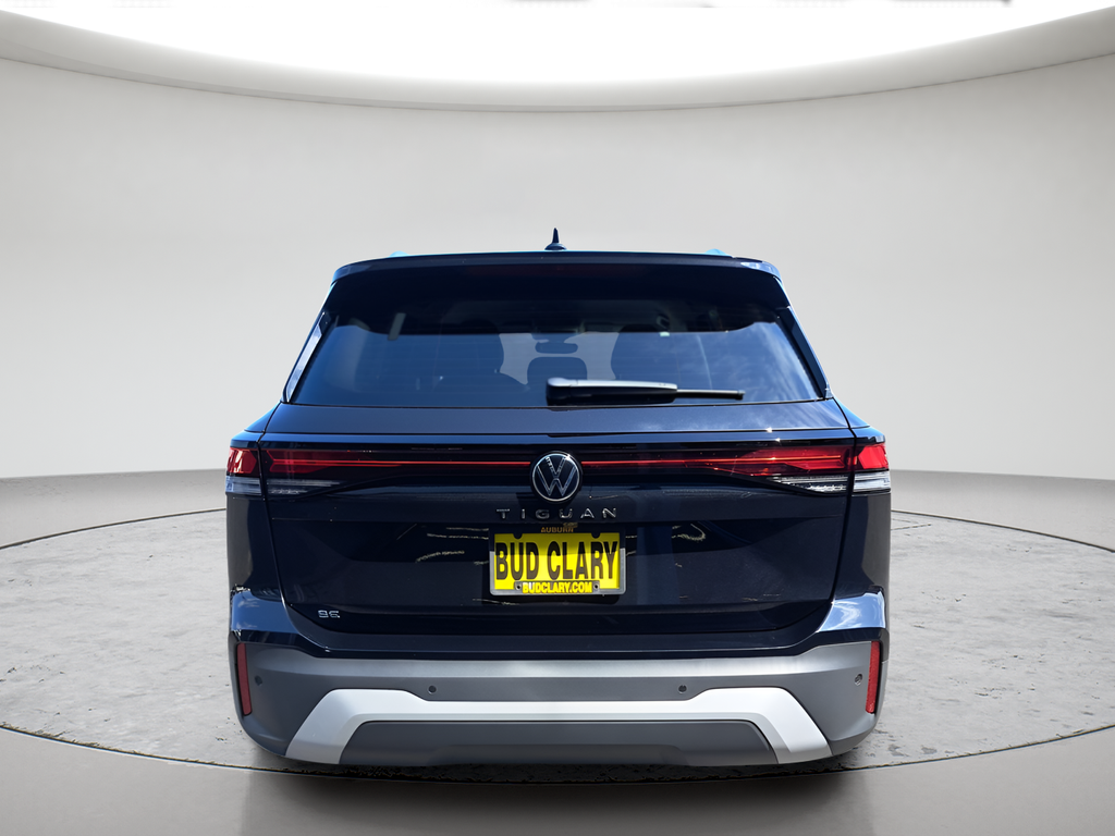 2025 Volkswagen Tiguan SE - Photo 4