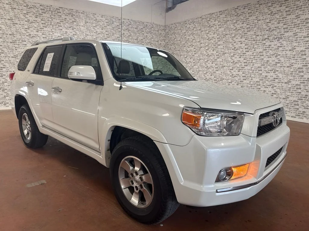 Used 2010 Blizzard Pearl Toyota SR5 image 1