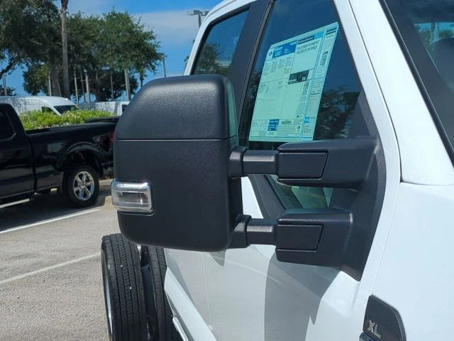 2025 Ford F-450 Super Duty Chassis Cab XL - Photo 12
