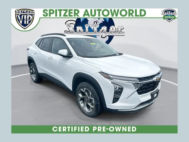 Used 2024 Summit White Chevrolet LT image 1