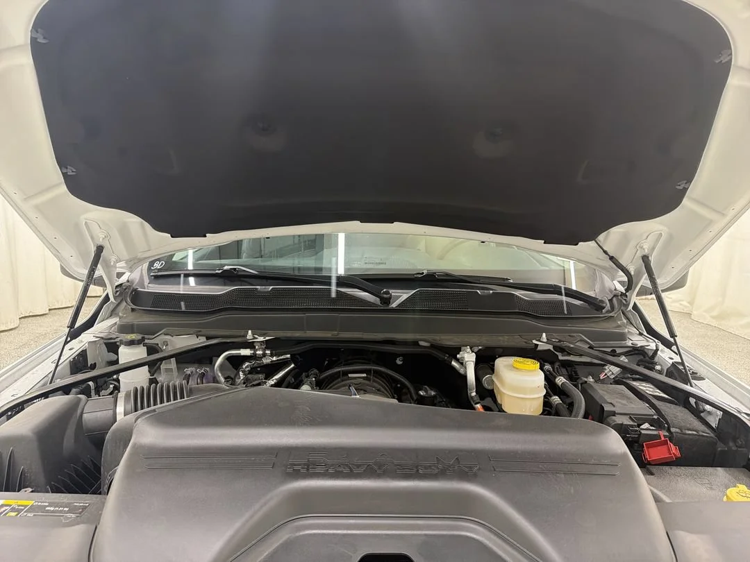 New 2026 Bright White Clearcoat RAM Tradesman image 11