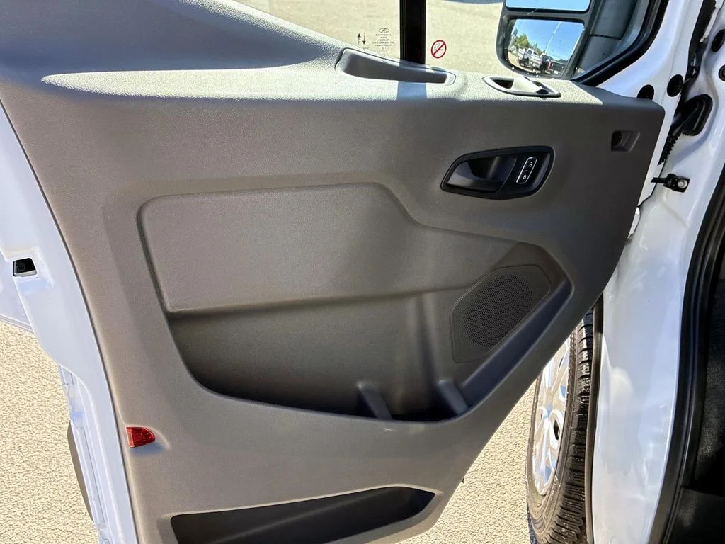 Used 2025 White Ford  image 19