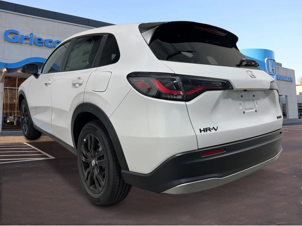 New 2027 White Honda Sport image 3