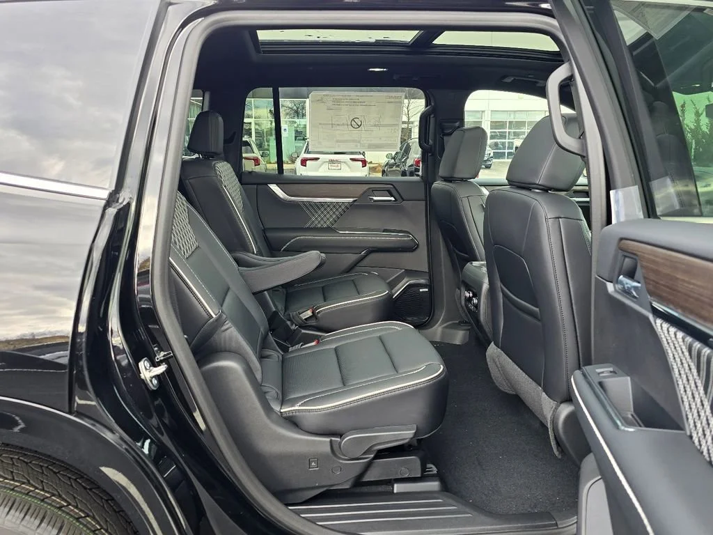 2026 GMC Acadia Denali - Photo 33