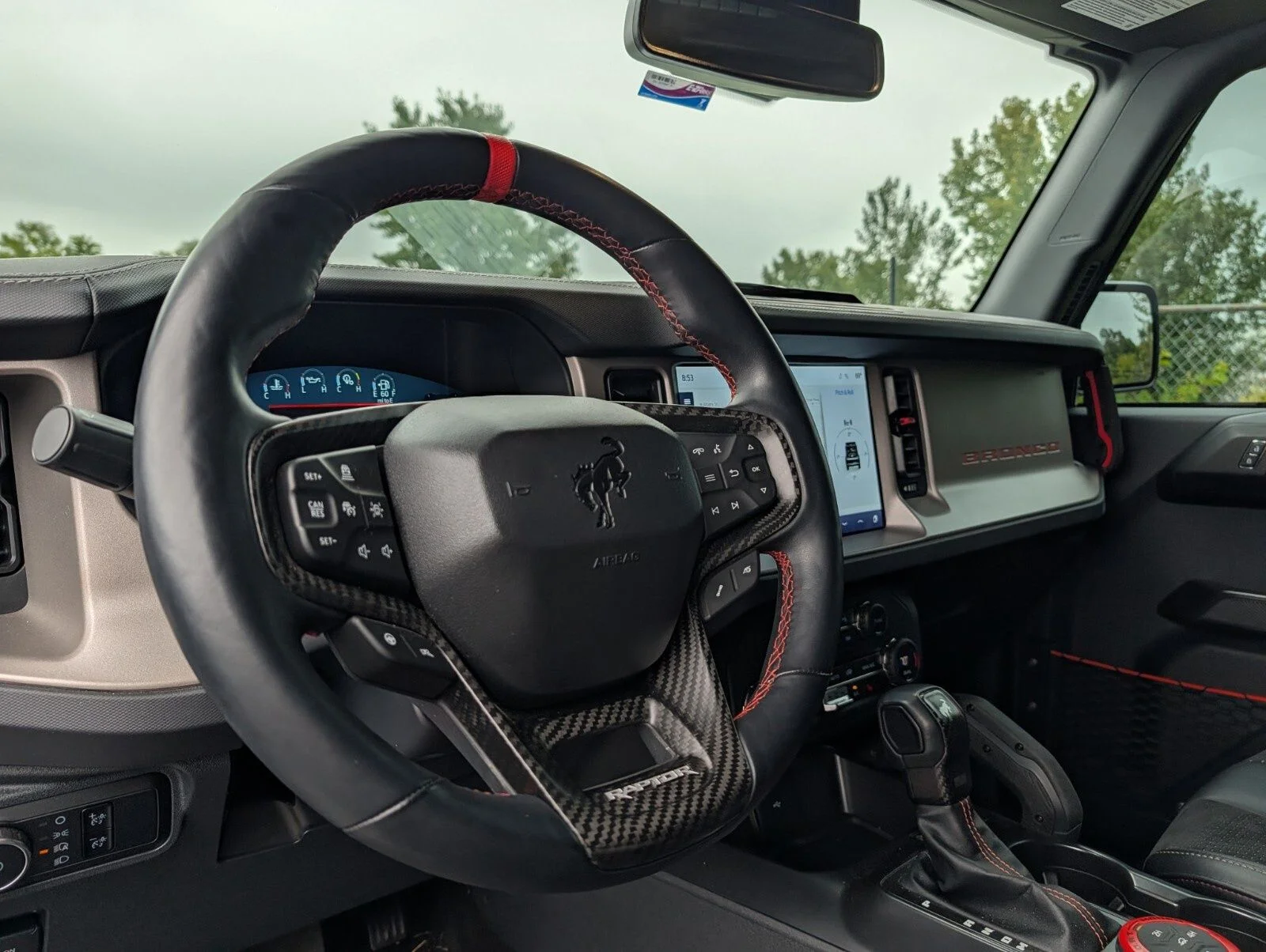 Photo 33