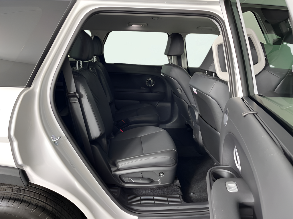New 2026 White Hyundai SEL image 11
