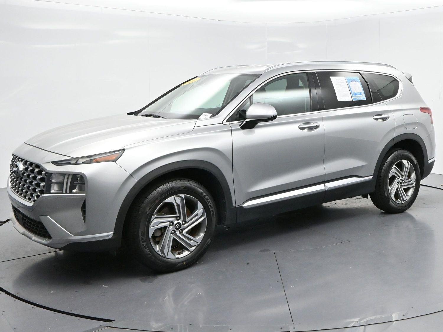 Used 2021 Shimmering Silver Hyundai SEL image 3