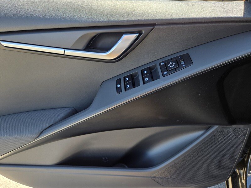 New 2026 Interstellar Gray Kia LX image 9