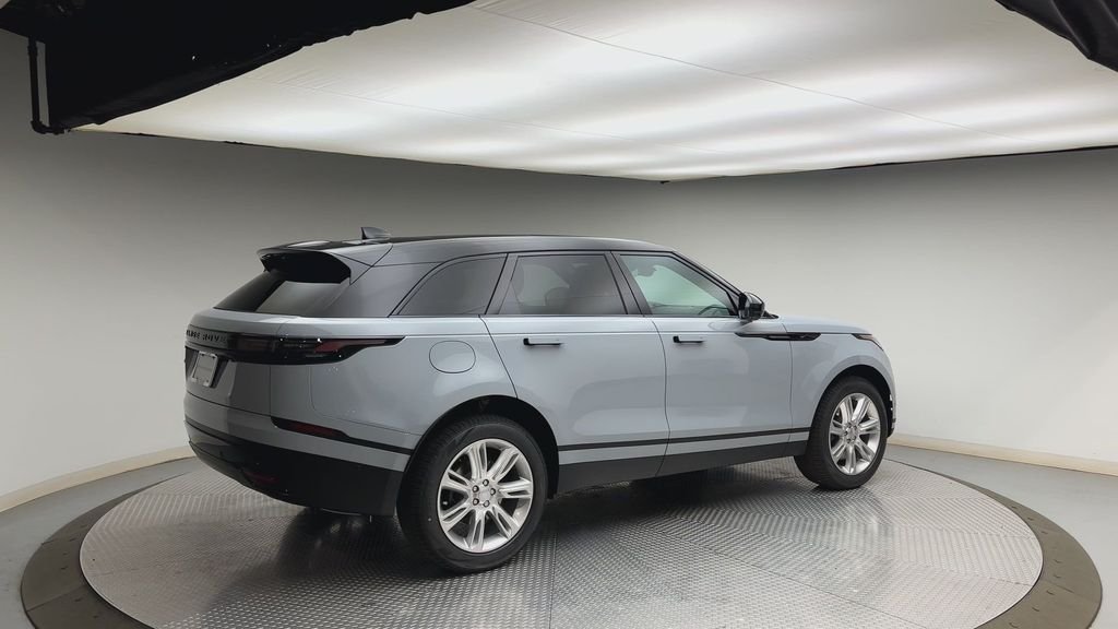 New 2026 Arroios Grey Land Rover S image 2