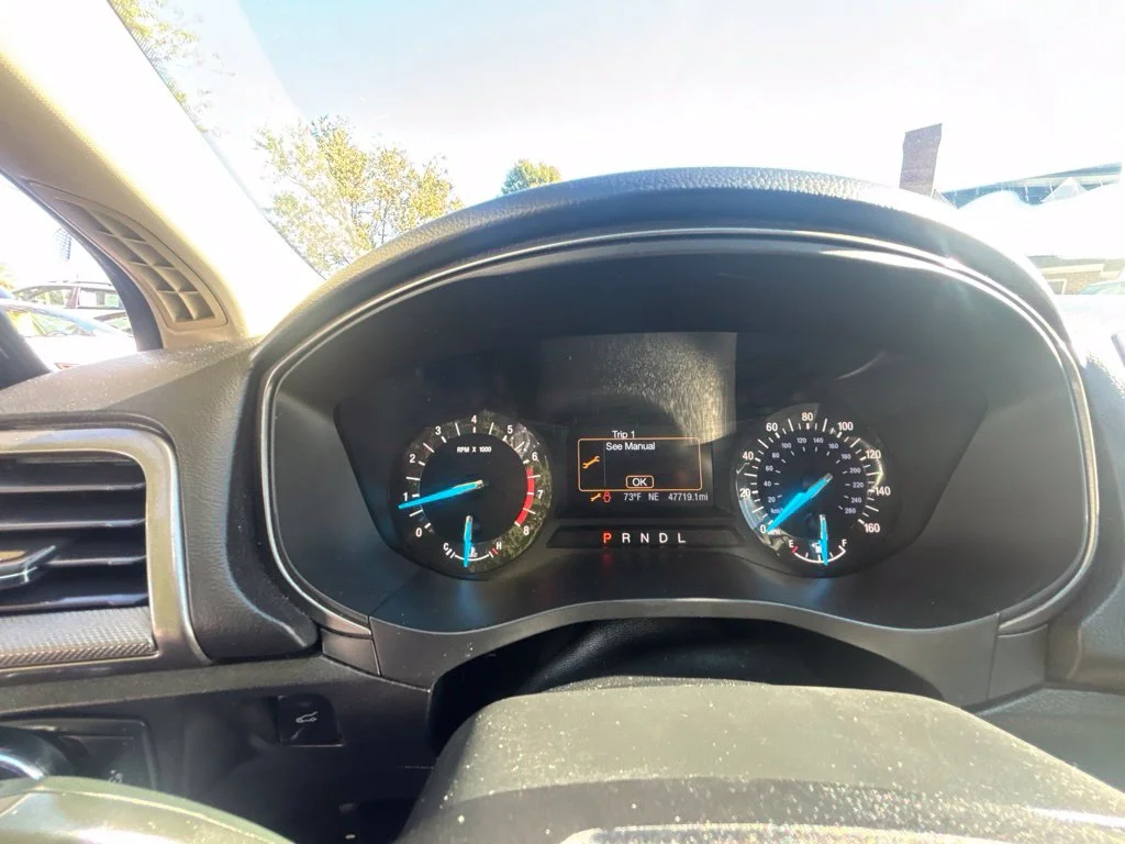 Used 2017 Gray Ford SE image 12
