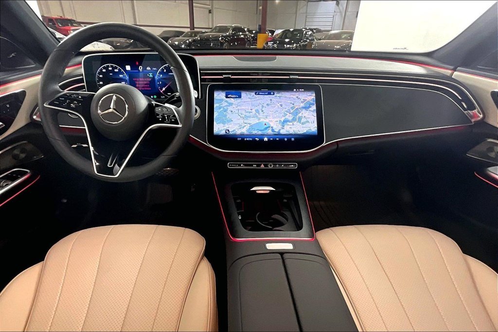 2026 Mercedes-Benz E-Class E450 - Photo 13
