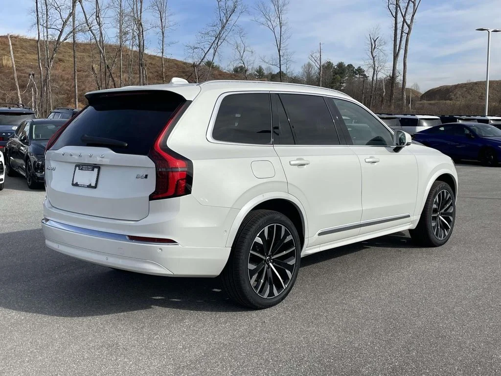 2026 Volvo XC90 Ultra - Photo 28