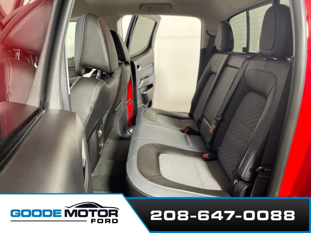 Used 2018 Red Chevrolet Z71 image 20