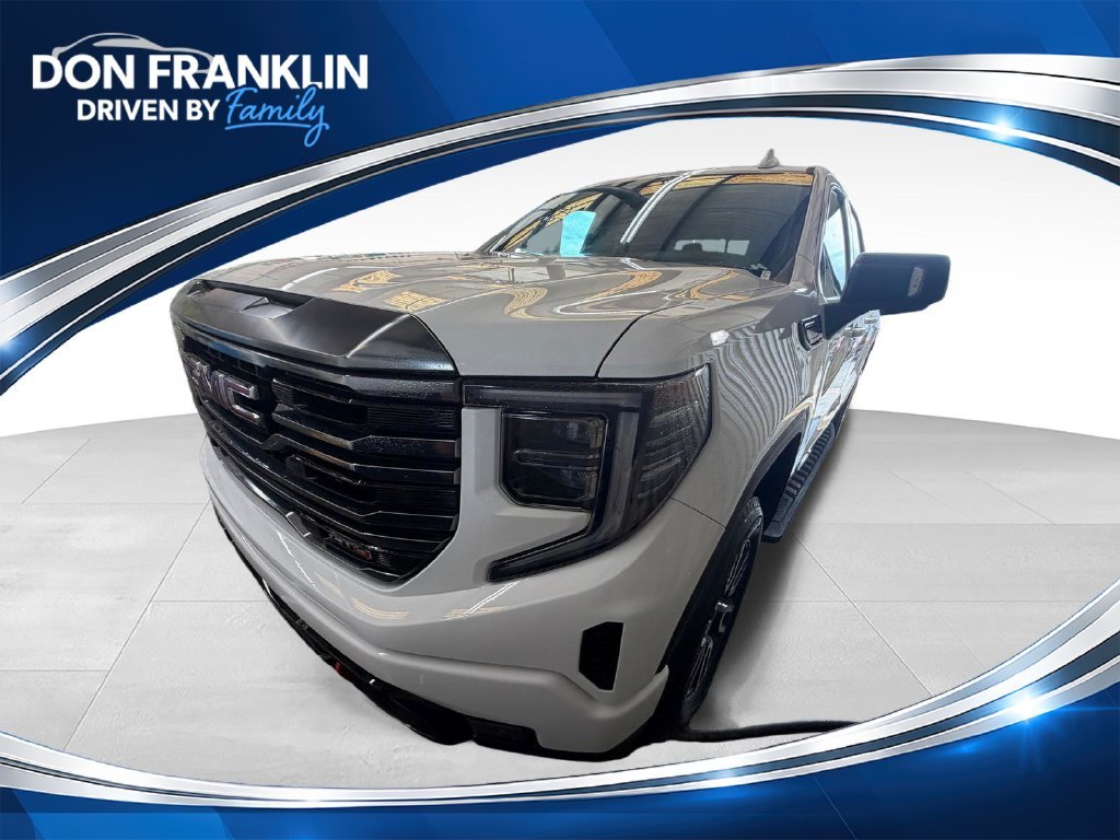 Used 2022 White GMC AT4 image 1