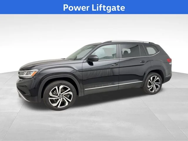 Used 2022 Black Volkswagen SEL image 7
