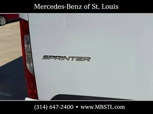 New 2025 Arctic White Mercedes-Benz Cargo 170 WB image 4