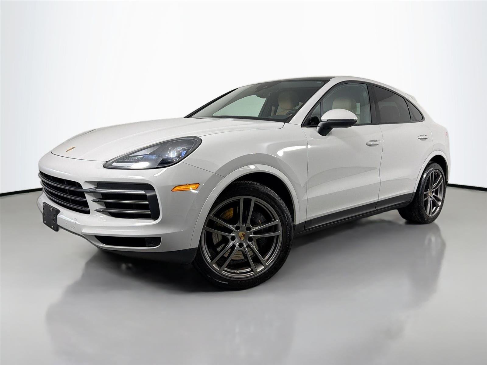2022 Porsche Cayenne Platinum Edition S's photo
