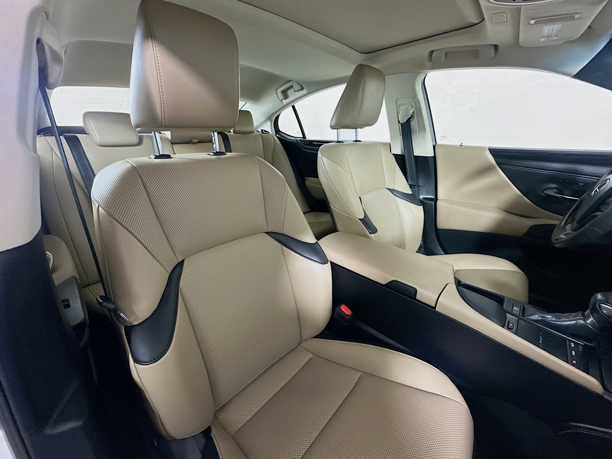 2019 Lexus ES 350 - Photo 27