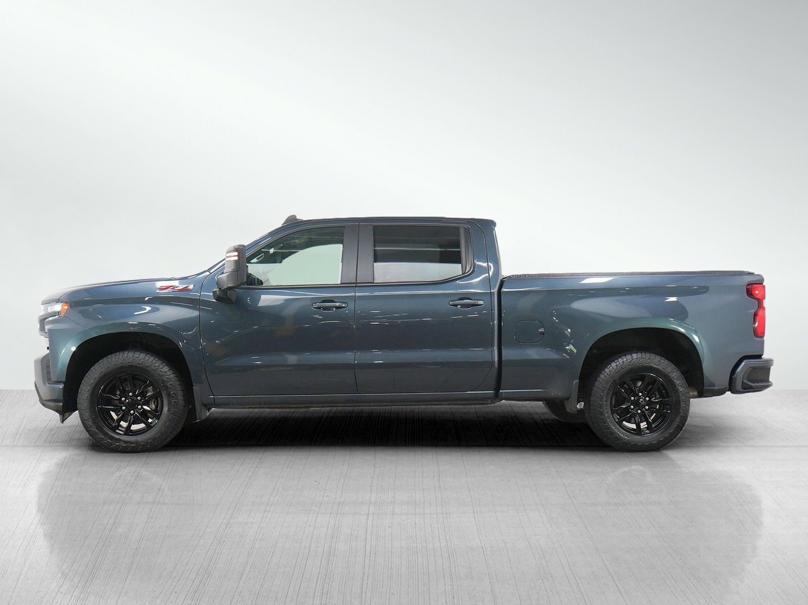 Used 2021 Chevrolet Silverado 1500 RST with VIN 3GCUYEEL2MG167813 for sale in White Bear Lake, Minnesota