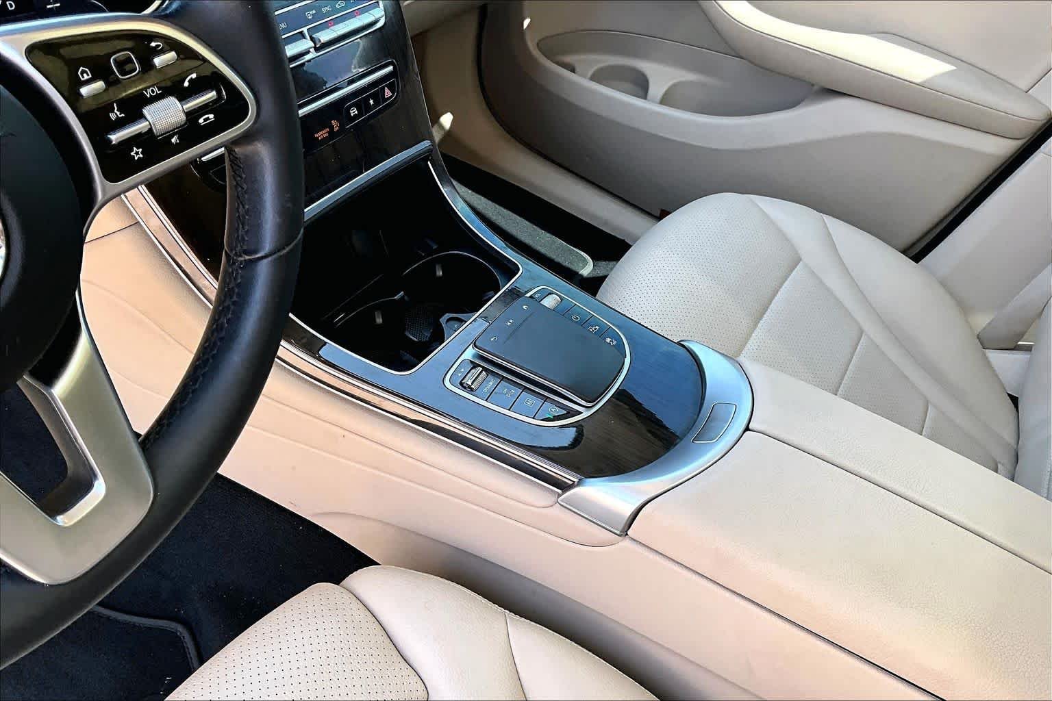 Used 2022 Polar White Mercedes-Benz GLC 300 image 15