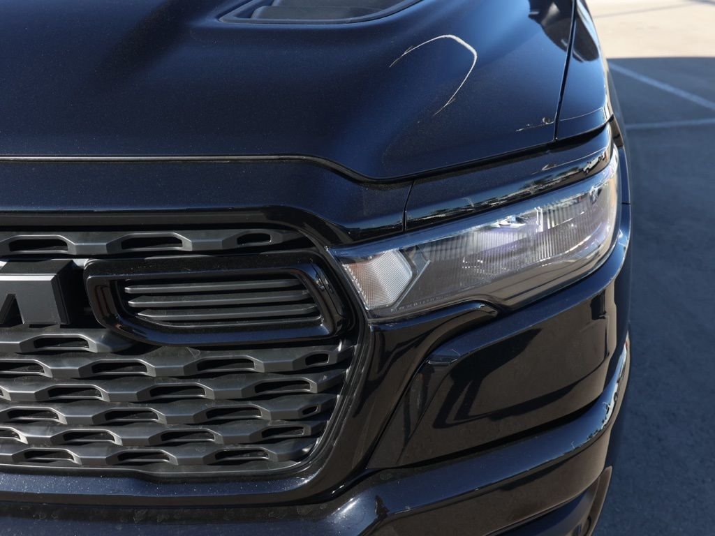 New 2026 Diamond Black Crystal Pearl-Coat Exterior Paint RAM Express image 9