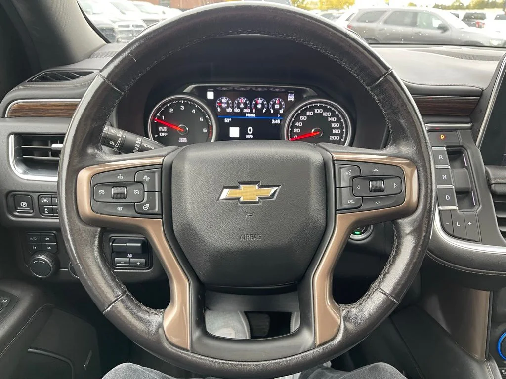 Used 2021  Chevrolet High Country image 50