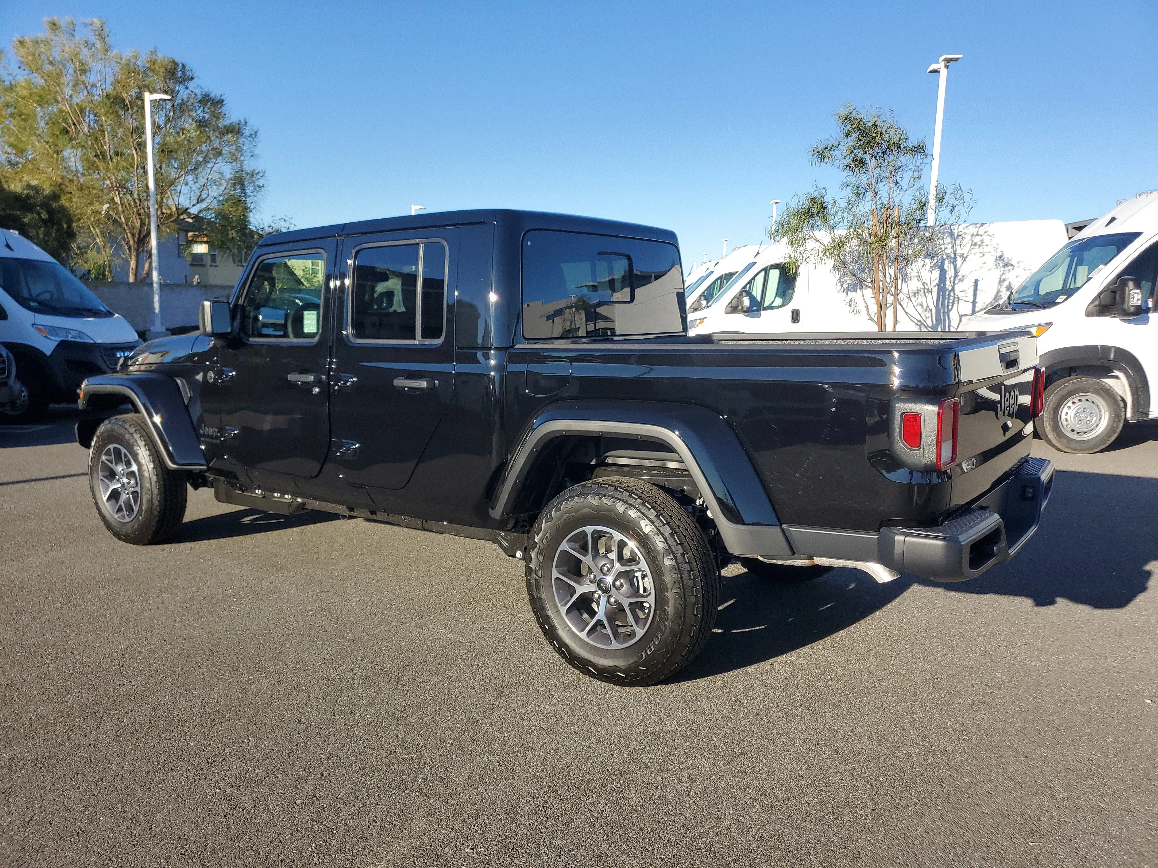 New 2026 Black Clear-Coat Exterior Paint Jeep Sport S image 2
