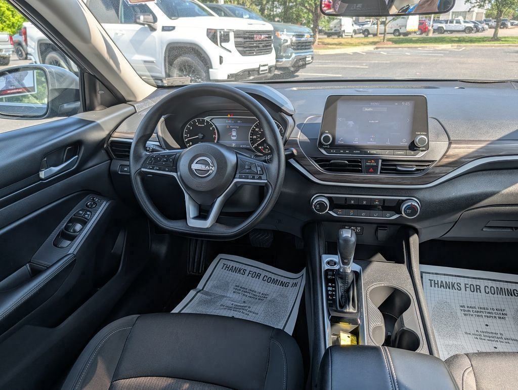 Used 2025 Gray Nissan 2.5 SV image 11