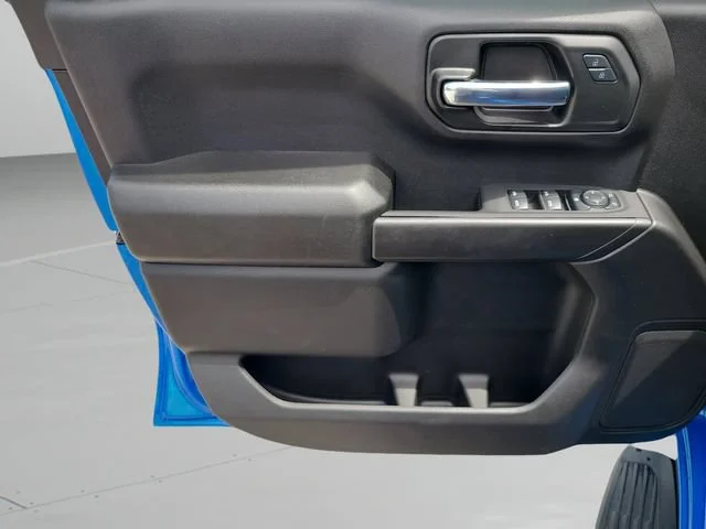 Used 2025 Riptide Blue Metallic Chevrolet Custom image 16