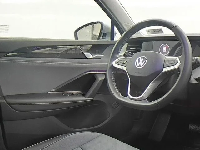 2026 Volkswagen Tiguan SE - Photo 33