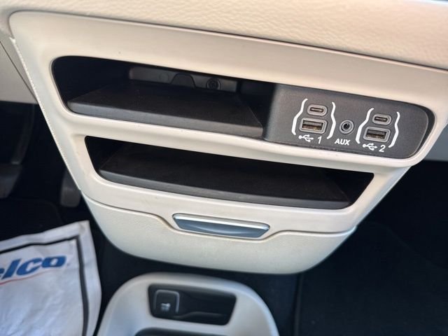 Used 2024 Bright White Clearcoat Chrysler Touring L image 27