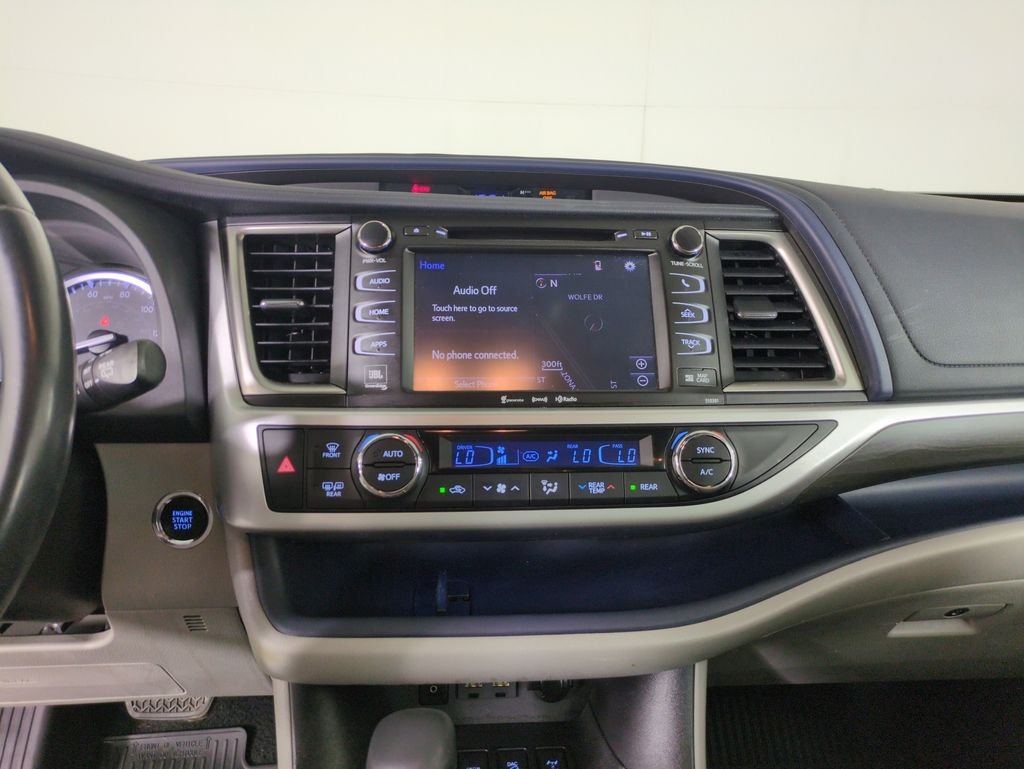Used 2019 Blizzard Pearl Toyota Limited image 21
