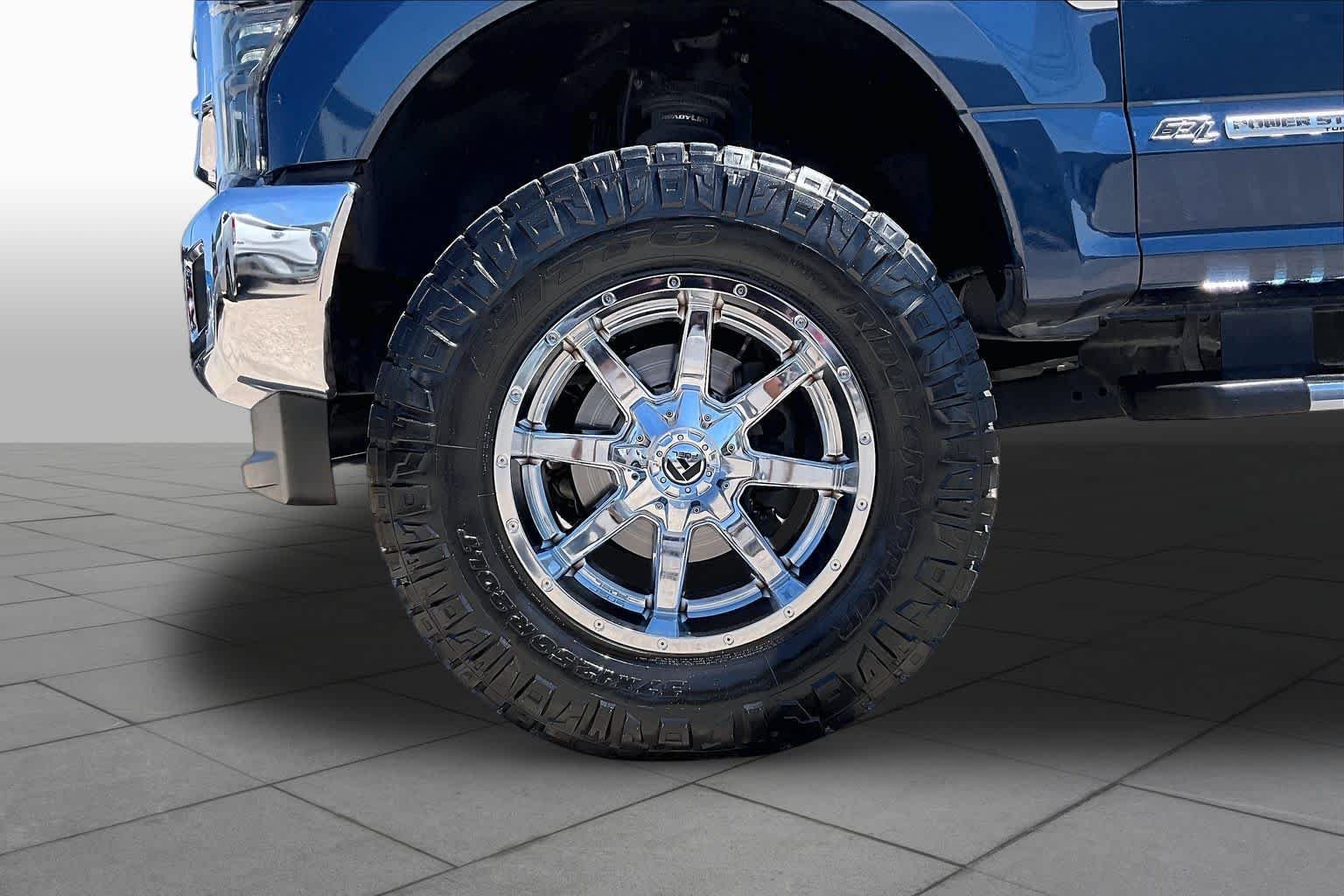 Used 2019 Blue Jeans Ford XLT image 10