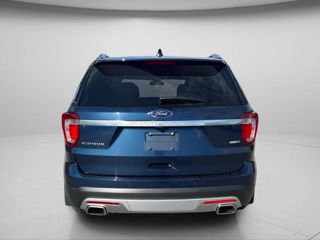 Used 2017 Blue Ford Platinum image 8