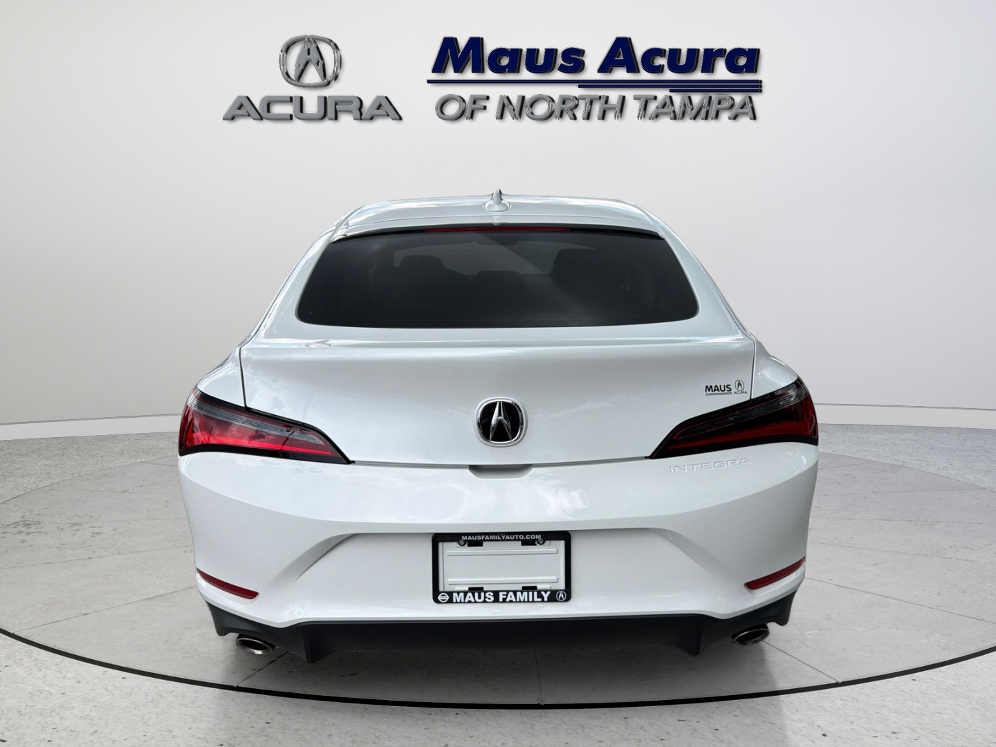 Used 2024 Platinum White Pearl Acura Base image 4