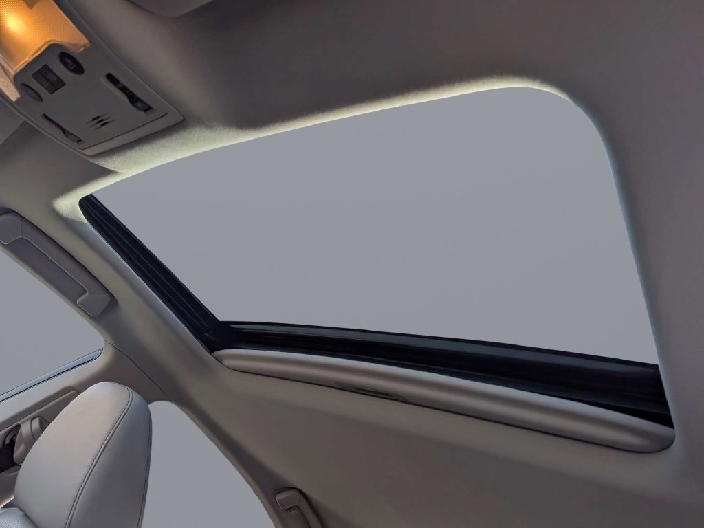Used 2013 Silver Lexus 350 image 27