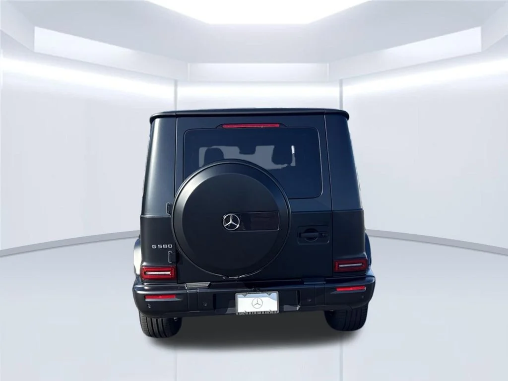 New 2027 MANUFAKTUR Night Black Magno Mercedes-Benz G 580 image 40