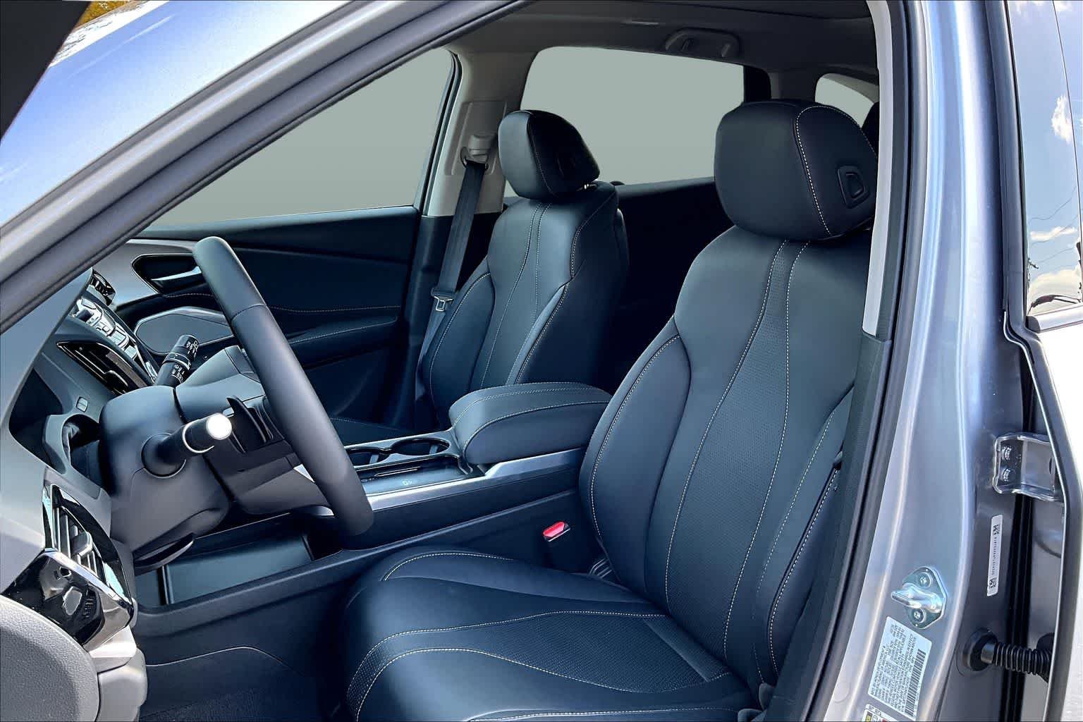 New 2026 Solar Silver Metallic Acura w/Technology Package image 9