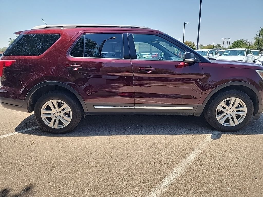 Used 2019 Red Ford XLT image 5