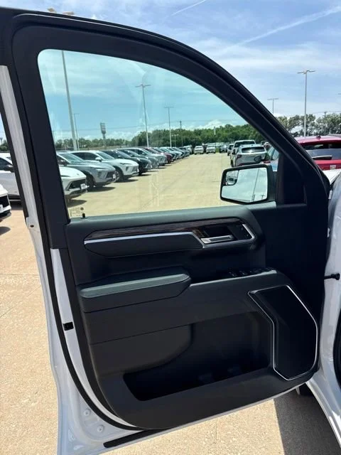 2026 GMC Sierra 1500 SLE - Photo 9