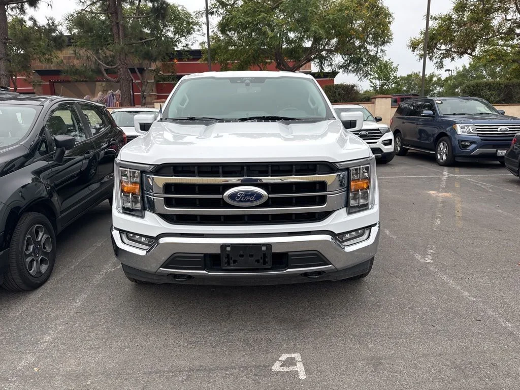 Used 2022 White Ford Lariat image 17