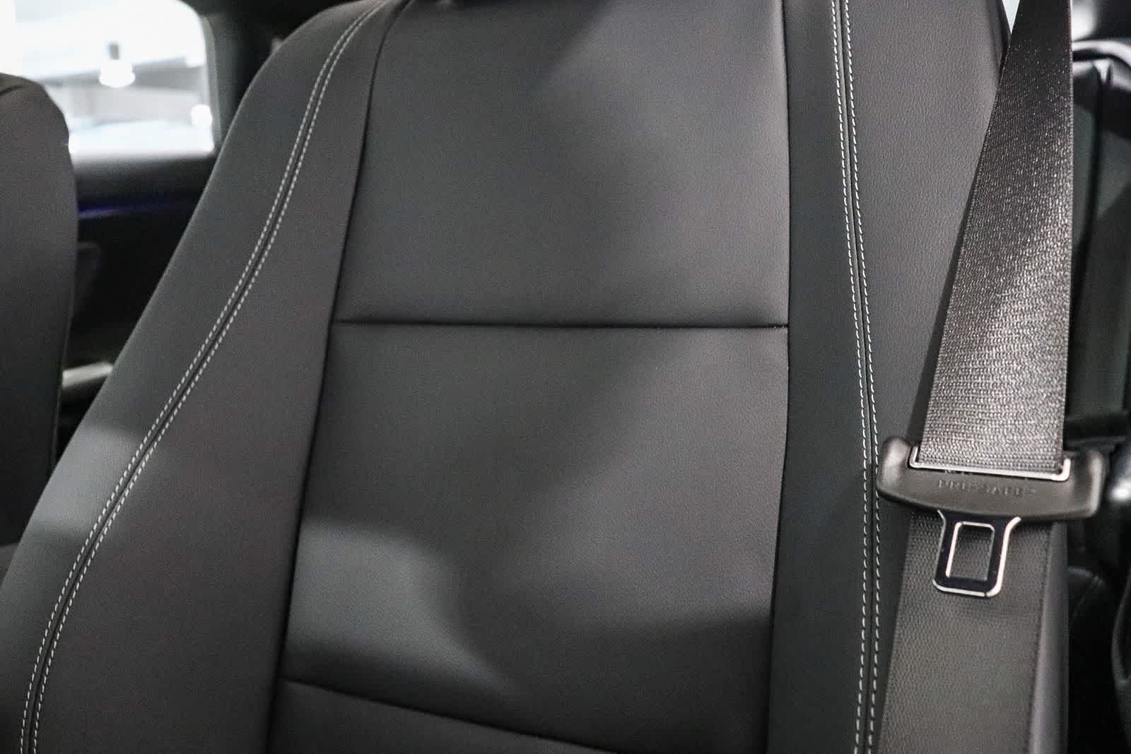 New 2027 MANUFAKTUR Alpine Grey Mercedes-Benz CLA 250+ Electric image 26