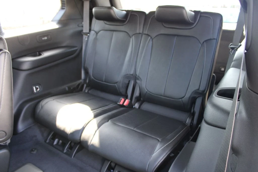 New 2026 Steel Blue Exterior Paint Jeep Limited Reserve image 17
