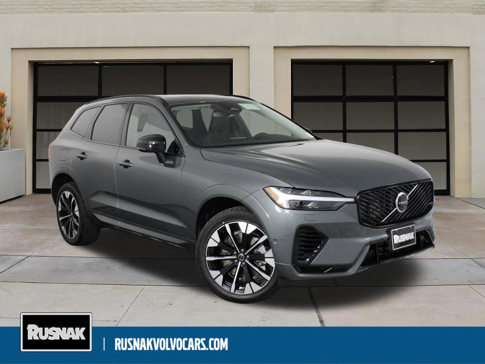2026 Volvo XC60 T8 Plus Dark AWD's photo